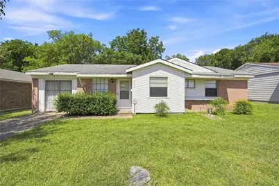 647 Power Drive, Duncanville, TX 75116 - Photo 1