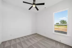 114 Red Bud Rd, Boyd, TX 76023 - Photo 23