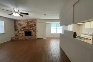 7536 Meadowlark Ln N, Watauga, TX 76148 - Photo 5