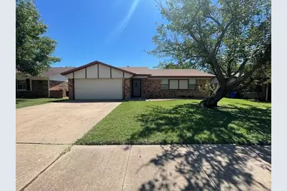 7536 Meadowlark Lane N, Watauga, TX 76148 - Photo 1