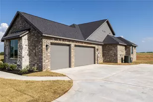 115 Red Bud Rd, Boyd, TX 76023 - Photo 5