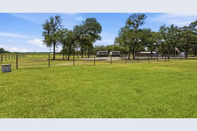 13800 Hutcheson Lane, Weatherford, TX 76087 - Photo 37