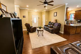 315 E Brockett St, Sherman, TX 75090 - Photo 19