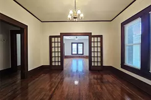 305 W Sabine St, Groesbeck, TX 76642 - Photo 5