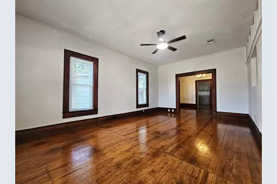 305 W Sabine Street, Groesbeck, TX 76642 - Photo 3