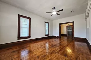 305 W Sabine St, Groesbeck, TX 76642 - Photo 3