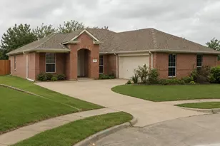 1412 Sleepy Hollow Dr, Allen, TX 75002 - Photo 1