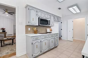 2505 Parkside Dr, Garland, TX 75040 - Photo 9