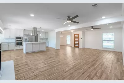13147 Rosser Road, Farmers Branch, TX 75244 - Photo 3