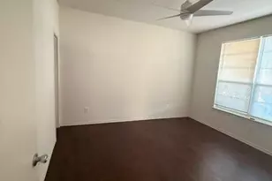 5417 Prairie Ln, Grand Prairie, TX 75052 - Photo 9