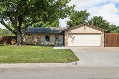 2801 Rosebud Lane, Richland Hills, TX 76118 - Photo 1