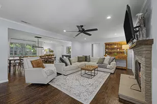 6238 Crestmont Dr, Dallas, TX 75214 - Photo 5