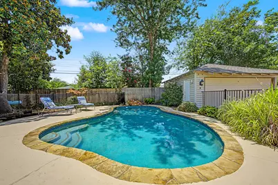 6238 Crestmont Drive, Dallas, TX 75214 - Photo 17