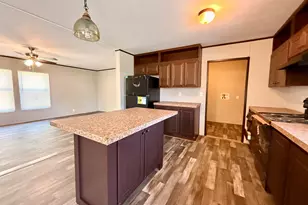 90 2nd St, Honey Grove, TX 75446 - Photo 11