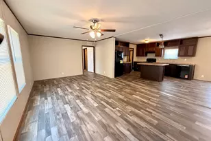 90 2nd St, Honey Grove, TX 75446 - Photo 5