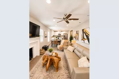 235 W Woodin Boulevard, Dallas, TX 75224 - Photo 1