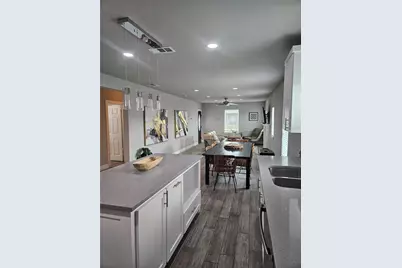 235 W Woodin Boulevard, Dallas, TX 75224 - Photo 13
