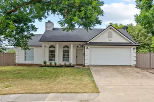 314 E Center St, Duncanville, TX 75116 - Photo 1