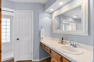 827 Yellowstone Dr, Grapevine, TX 76051 - Photo 13