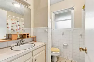 2107 10th St, Mineral Wells, TX 76067 - Photo 13