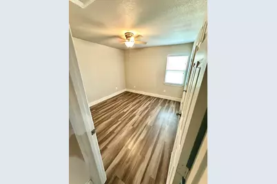3922 Clay Avenue, Irving, TX 75061 - Photo 9