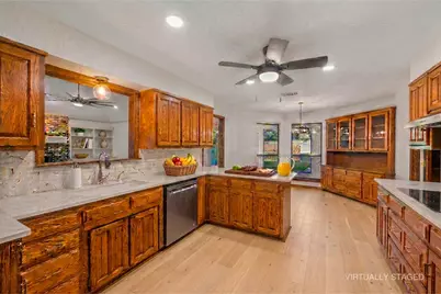 1412 Wagonwheel Court, Irving, TX 75061 - Photo 9