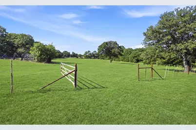 1070 S Reno Road, Reno, TX 76082 - Photo 31