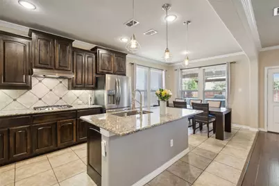 7532 Balaton Court, Grand Prairie, TX 75054 - Photo 11