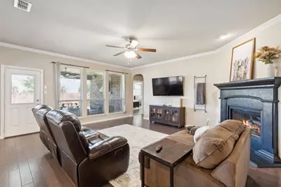 7532 Balaton Court, Grand Prairie, TX 75054 - Photo 9