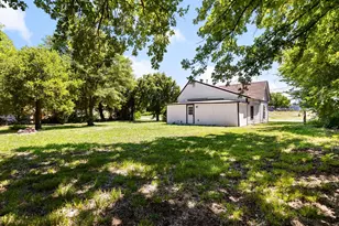 305 Santa Fe St, Joshua, TX 76058 - Photo 19