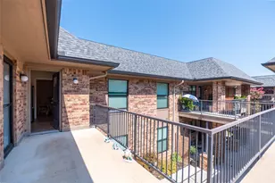 10660 Park Village Pl, Dallas, TX 75230 - Photo 19