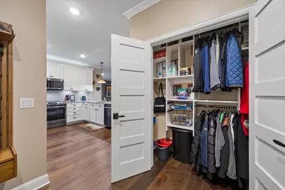 1735 Wittington Place #3207, Farmers Branch, TX 75234 - Photo 5