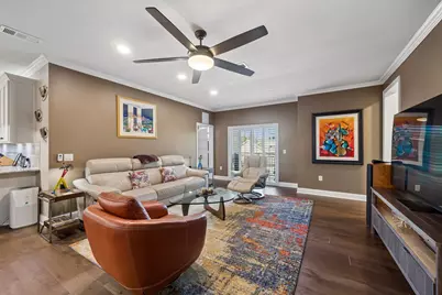 1735 Wittington Place #3207, Farmers Branch, TX 75234 - Photo 5