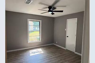 2111 SE 19th Street, Mineral Wells, TX 76067 - Photo 17