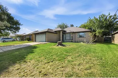 927 Freestone Drive, Arlington, TX 76017 - Photo 3