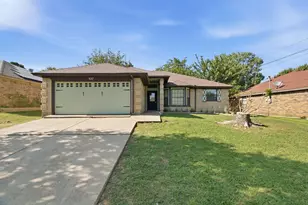 927 Freestone Dr, Arlington, TX 76017 - Photo 1