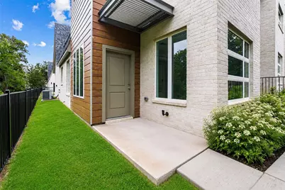 321 Oakbend Drive, Lewisville, TX 75067 - Photo 9