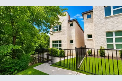 321 Oakbend Drive, Lewisville, TX 75067 - Photo 1