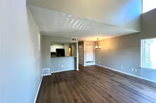9807 Walnut St, Dallas, TX 75243 - Photo 9