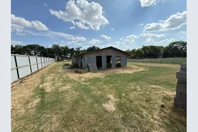 1009 W 7th Street, Justin, TX 76247 - Photo 5