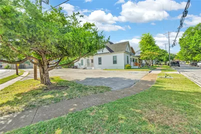 351 Pennsylvania Avenue, Fort Worth, TX 76104 - Photo 3