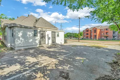 351 Pennsylvania Avenue, Fort Worth, TX 76104 - Photo 5