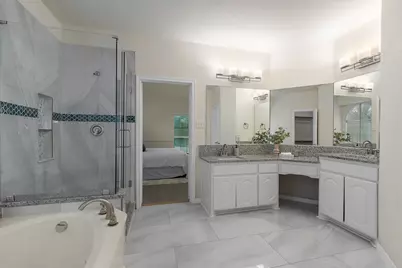 5207 W Cove Way, Grand Prairie, TX 75052 - Photo 19