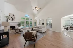 5207 W Cove Way, Grand Prairie, TX 75052 - Photo 13