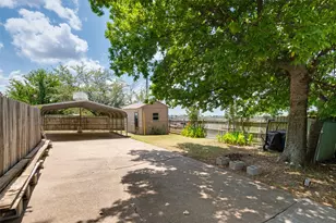 6700 Sayle St, Greenville, TX 75402 - Photo 23