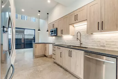 4715 Live Oak Street #113, Dallas, TX 75204 - Photo 5