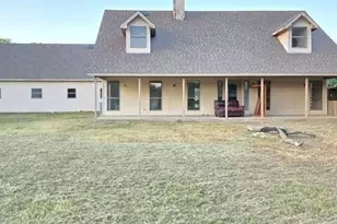 11528 Mustang Rd, Pilot Point, TX 76258 - Photo 3