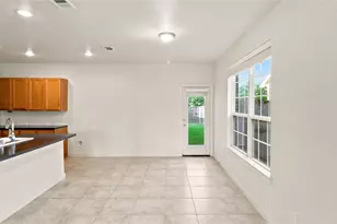 817 Jamie Dr, Grand Prairie, TX 75052 - Photo 7