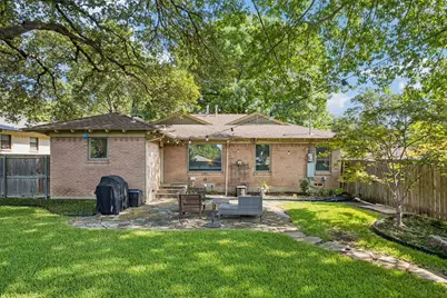 809 Brookhurst Drive, Dallas, TX 75218 - Photo 25