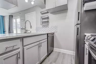 7621 McCallum Boulevard #110, Dallas, TX 75252 - Photo 9